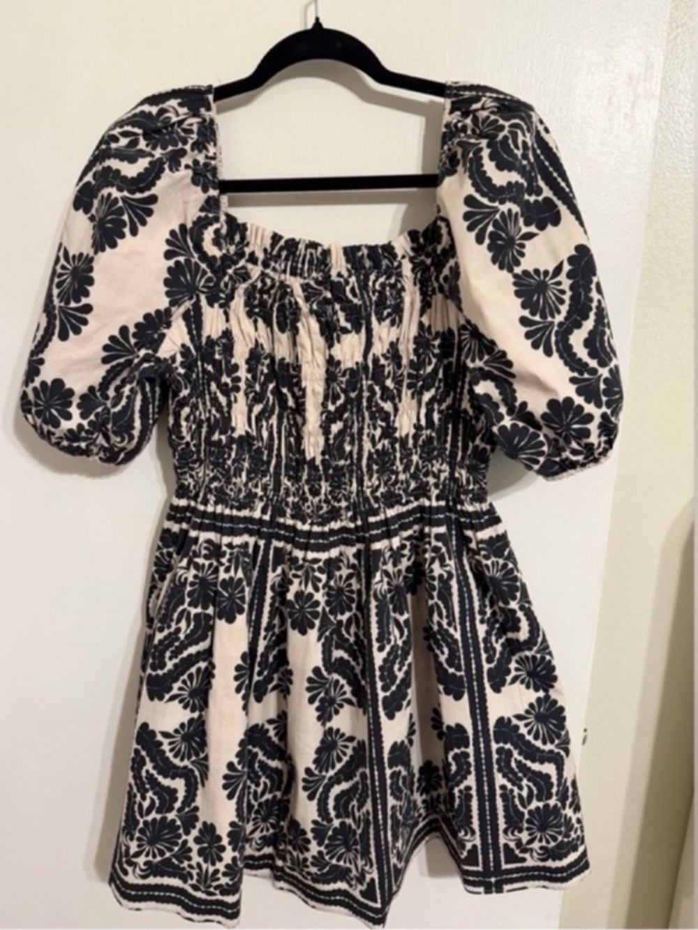 ANTONIO MELANI Black & Cream Square-Neck Puff Sleeve Mini Dress - Picture 3 of 9